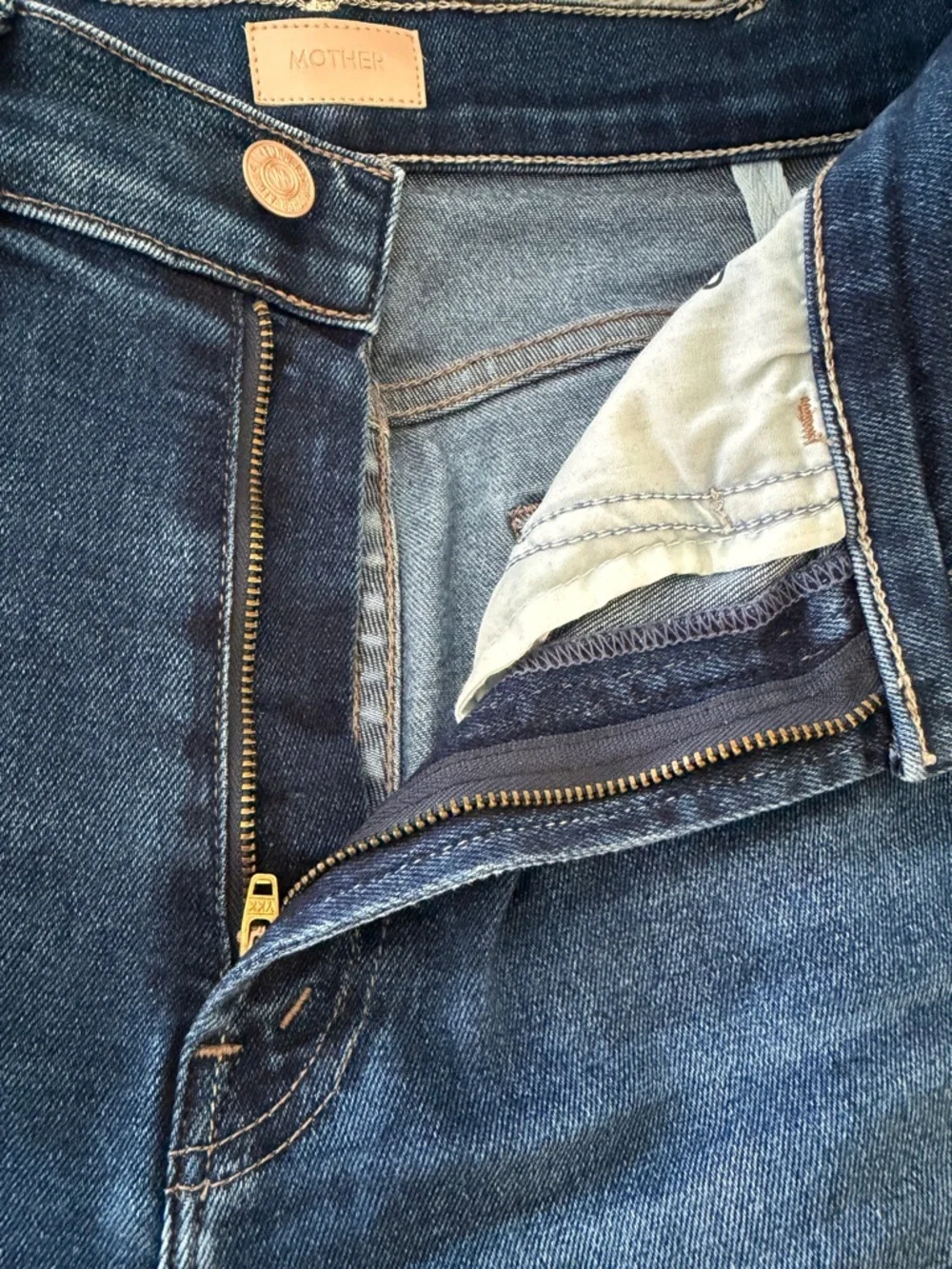 MOTHER Denim The Hustler Heel Fray Jeans in Yakkity Yak Size 26